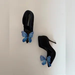 Manolo Blahnik heels shoes blue butterfly orchid size 37 7 Y2K Carrie Bradshaw