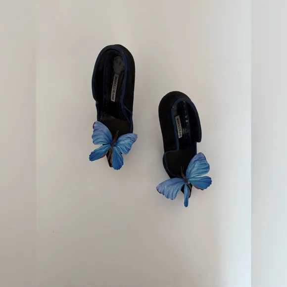 Manolo Blahnik heels shoes blue butterfly orchid size 37 7 Y2K Carrie Bradshaw