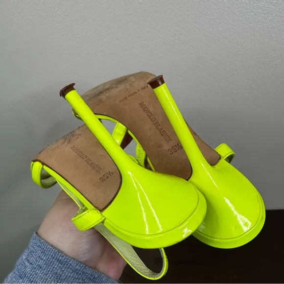 Manolo Blahnik Neon Yellow Strappy Stiletto Heel Sandals Womens 35.5