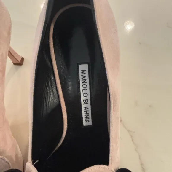 Manolo Blahnik Serba Pink Suede Women's Shoes with Black Bow