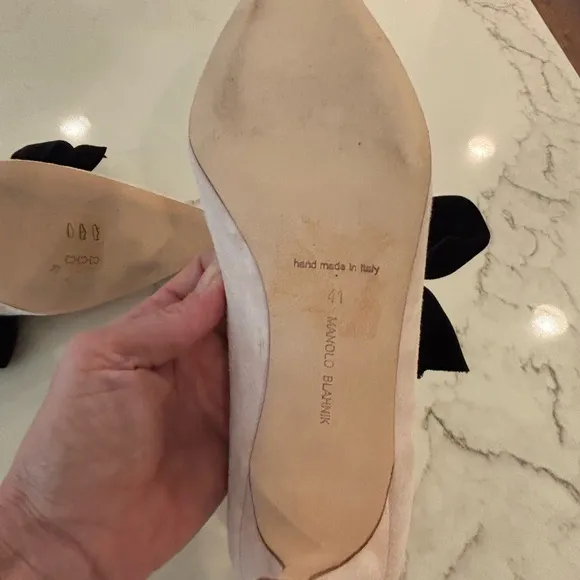 Manolo Blahnik Serba Pink Suede Women's Shoes with Black Bow