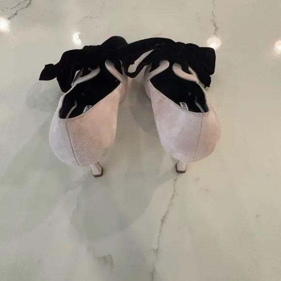 Manolo Blahnik Serba Pink Suede Women's Shoes with Black Bow