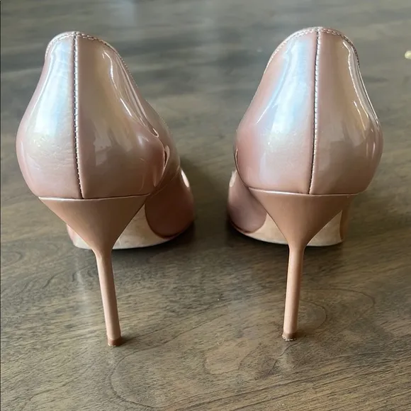 Manolo Blahnik Tan Stiletto Heels