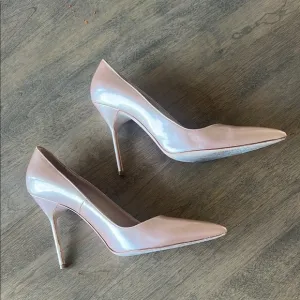 Manolo Blahnik Tan Stiletto Heels