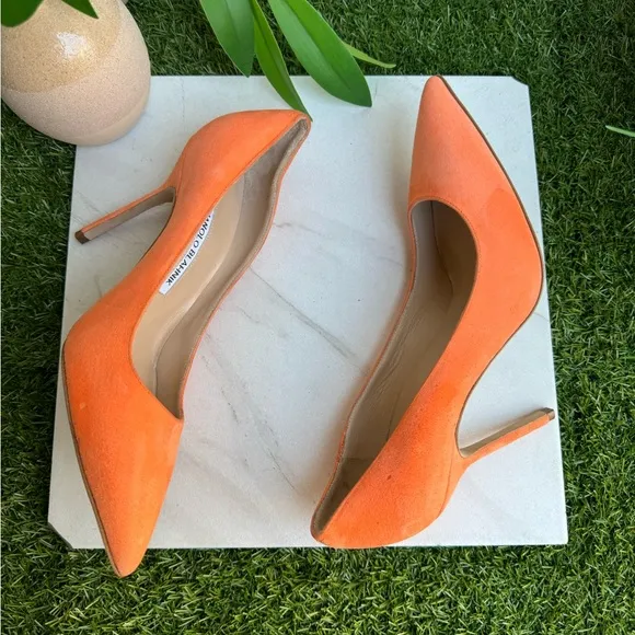 MANOLO BLAHNIK100 mm Suede Stiletto Pumps Orange size 36.5 US 6.5