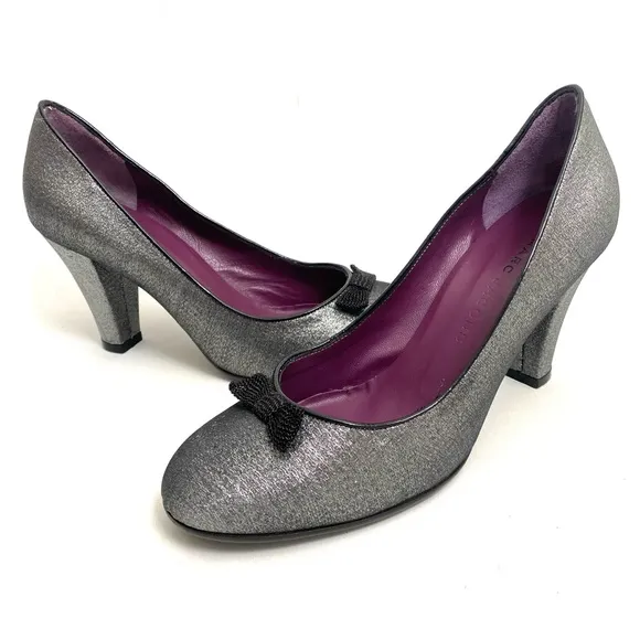 Marc Jacobs Pumps Heels Womens Shoes Size 7 / 37 Silver Black Bow Made in Italy