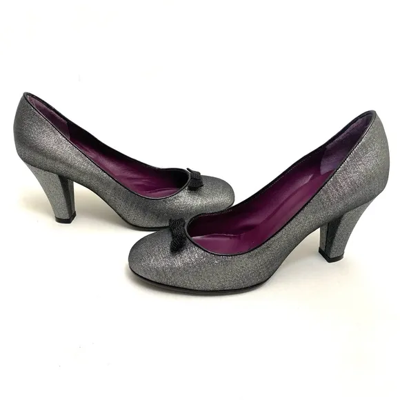 Marc Jacobs Pumps Heels Womens Shoes Size 7 / 37 Silver Black Bow Made in Italy