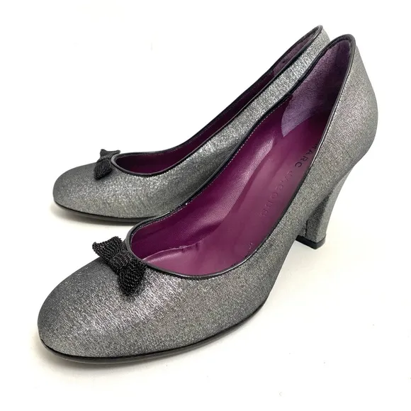 Marc Jacobs Pumps Heels Womens Shoes Size 7 / 37 Silver Black Bow Made in Italy
