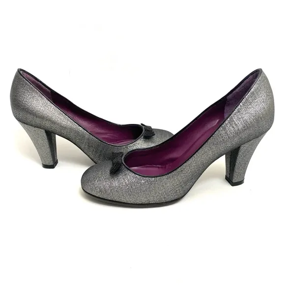 Marc Jacobs Pumps Heels Womens Shoes Size 7 / 37 Silver Black Bow Made in Italy