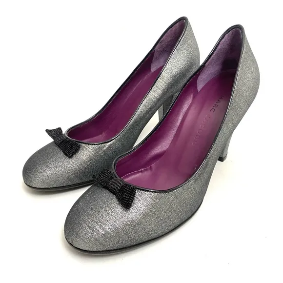 Marc Jacobs Pumps Heels Womens Shoes Size 7 / 37 Silver Black Bow Made in Italy
