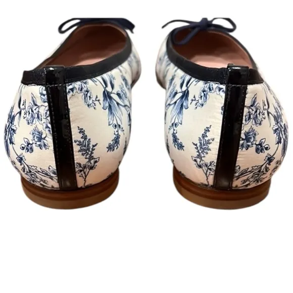 MARGAUX Collab w/ Gal Meets Glam Toile Print Ballet Flats Size 10 — GORGEOUS!!!