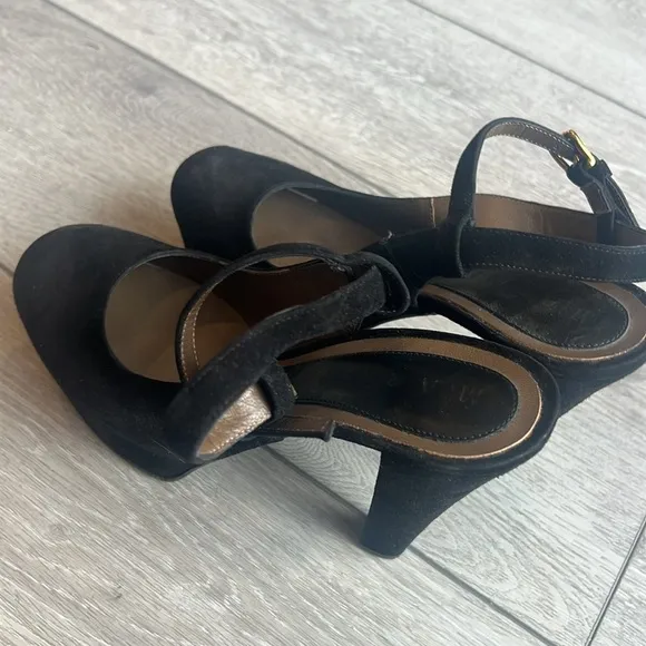 Marni  Black suede ankle strap Platform designer round toe Heels size 10