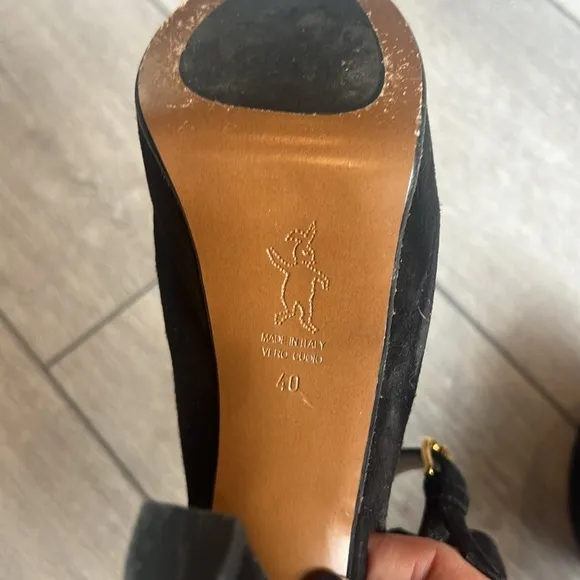 Marni  Black suede ankle strap Platform designer round toe Heels size 10
