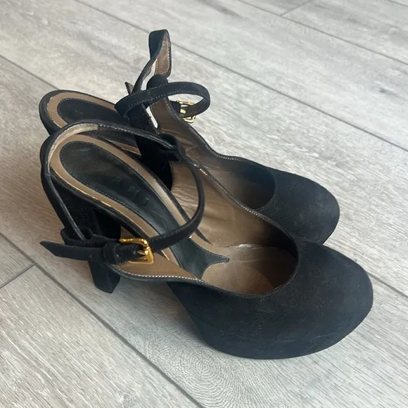 Marni  Black suede ankle strap Platform designer round toe Heels size 10