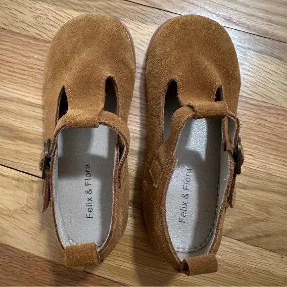 Mary Janes Oxfords Brown Suede by Felix and Flora Little Girl size 10 Dress Shoe