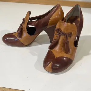Max Studio Vintage Style Shoes Size 8.5