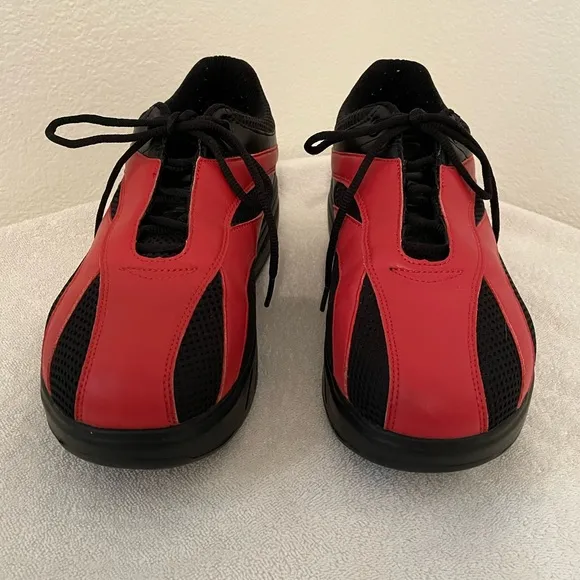 MBT RARE FLAME RED/BLACK PHYSIOLOGICAL ROCKER SHOES SIZE 8 1/2  WORN ONCE