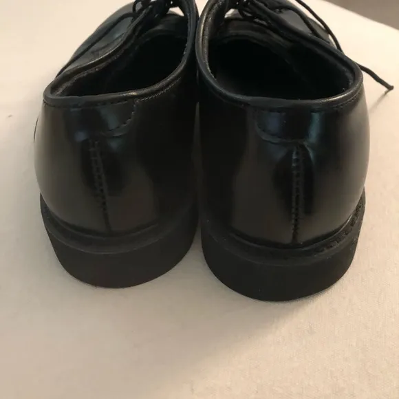 Men’s Bates Oxford Shoes