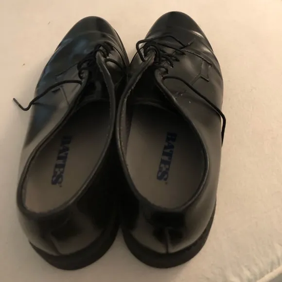 Men’s Bates Oxford Shoes