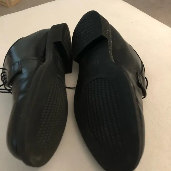 Men’s Bates Oxford Shoes