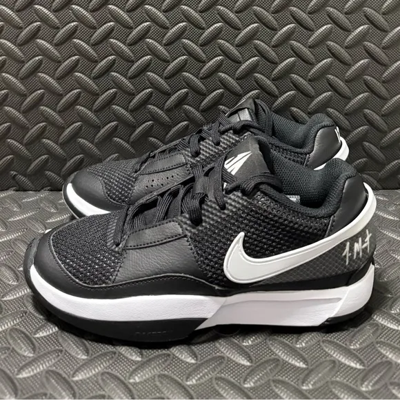 Mens Nike Athletic Basketball Shoes Size‎ 5 Womens Size 6.5
