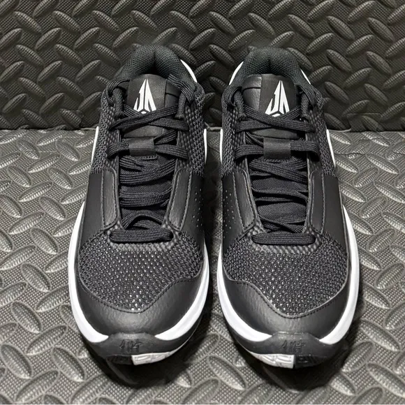 Mens Nike Athletic Basketball Shoes Size‎ 5 Womens Size 6.5
