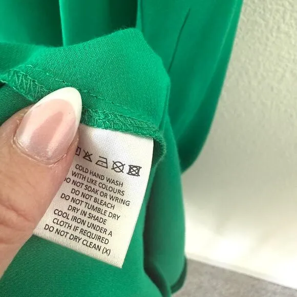 MESHKI Green Halter Backless Gown XL Pleated Neck Evening Dress Formal Maxi