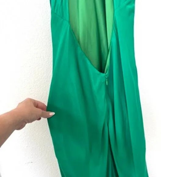 MESHKI Green Halter Backless Gown XL Pleated Neck Evening Dress Formal Maxi