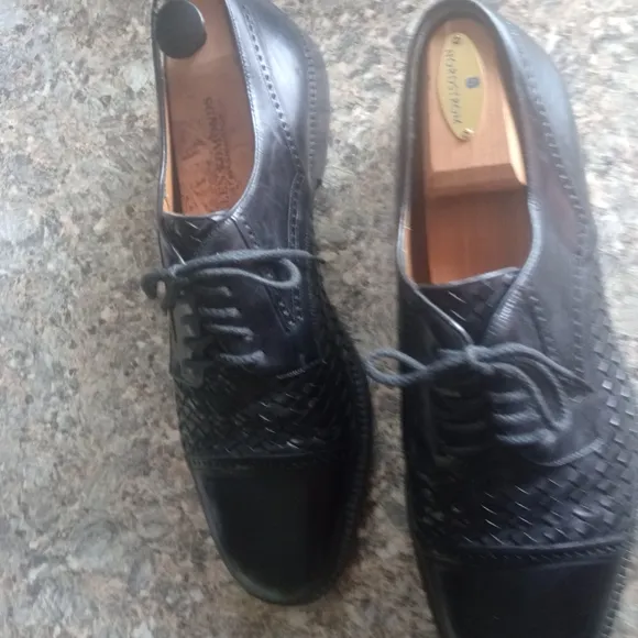 Mezlan Men's Black Woven Like New Captoe Laceup Shoes Size 12M