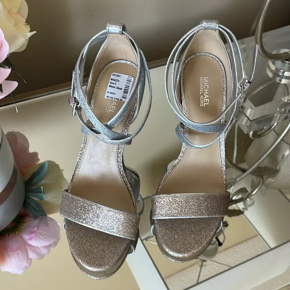 MICHAEL KORSMichael Kors Astrid Glitter Silver Gold Heeled Sandal