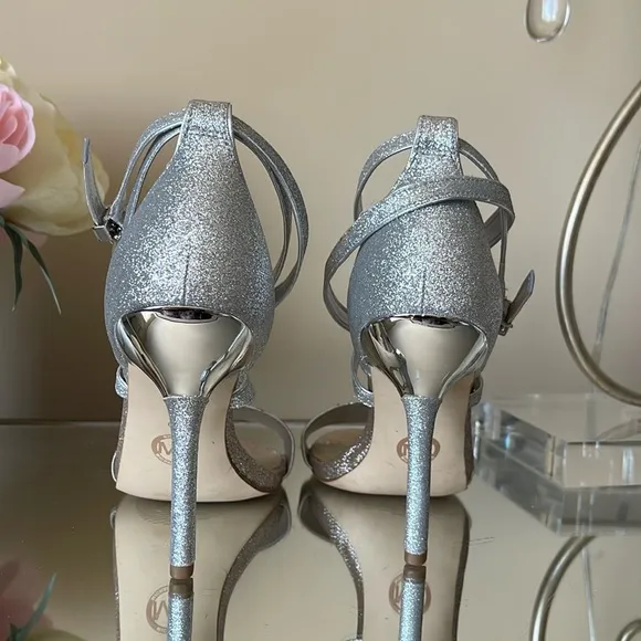 MICHAEL KORSMichael Kors Astrid Glitter Silver Gold Heeled Sandal
