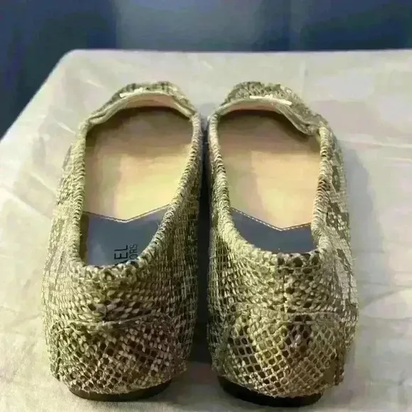Micheal Kors Snakeskin Flats
