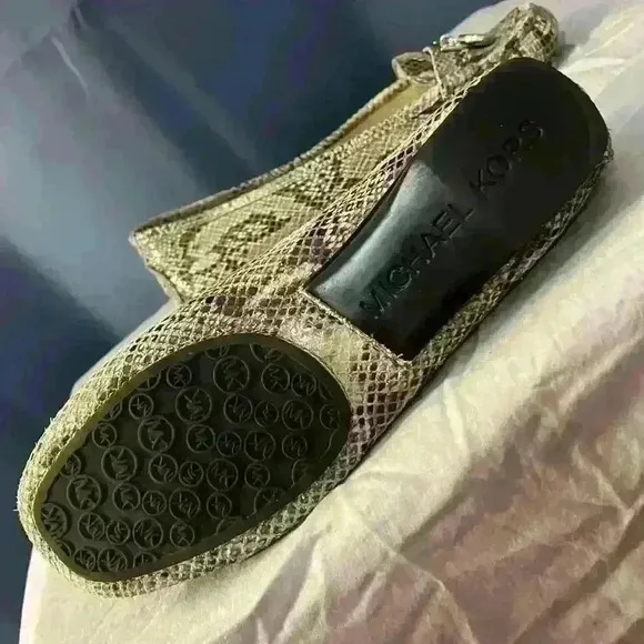 Micheal Kors Snakeskin Flats