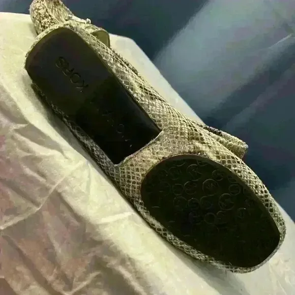 Micheal Kors Snakeskin Flats