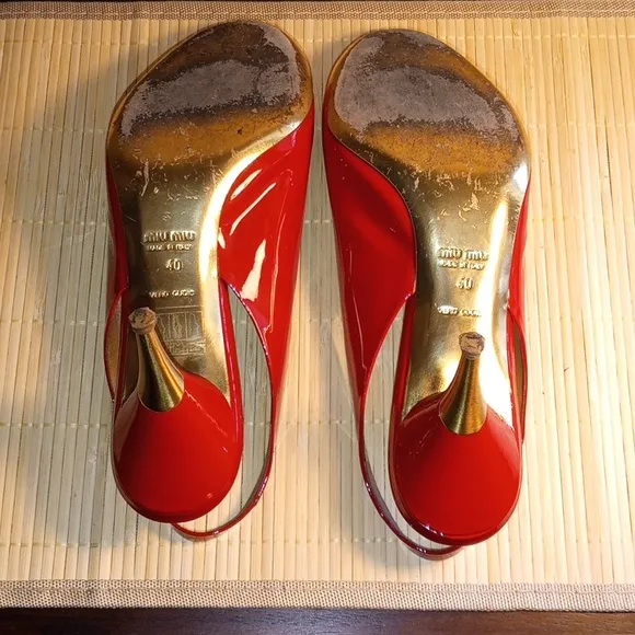 MIU MIU Candy Apple Red Patent Leather/Gold Medal Peep Toe Slingback Heels Sz 40