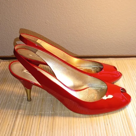 MIU MIU Candy Apple Red Patent Leather/Gold Medal Peep Toe Slingback Heels Sz 40