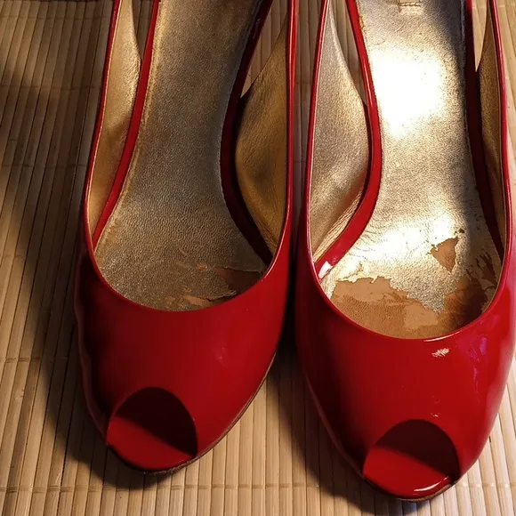 MIU MIU Candy Apple Red Patent Leather/Gold Medal Peep Toe Slingback Heels Sz 40