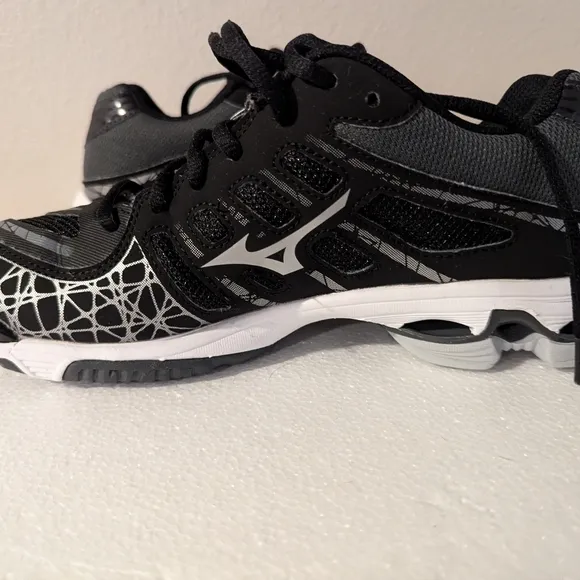Mizuno Wave Voltage Volleyball Shoes