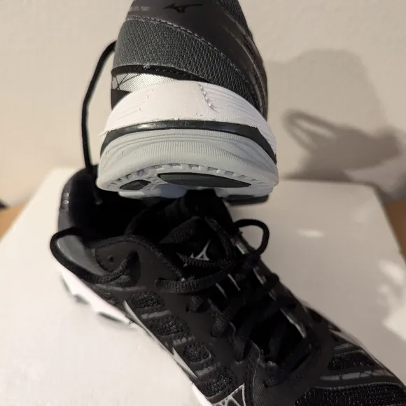 Mizuno Wave Voltage Volleyball Shoes