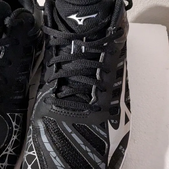 Mizuno Wave Voltage Volleyball Shoes