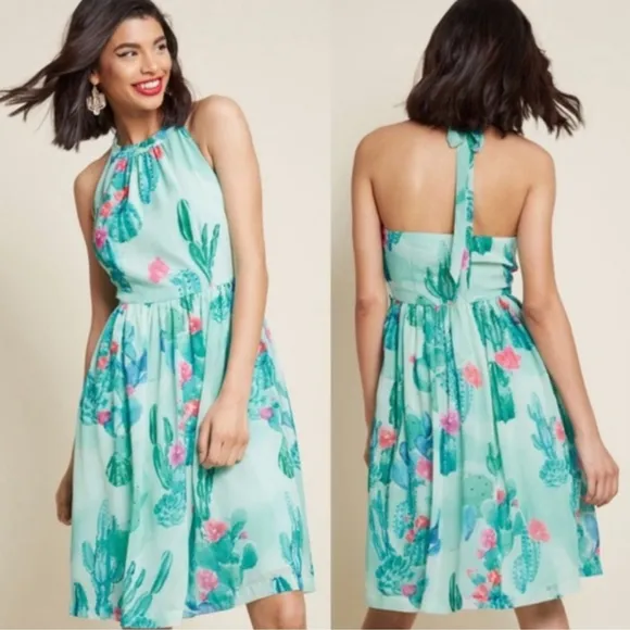 Modcloth Green Blue Floral Fit Flare Halter Cocktail Mini Midi Dress Medium