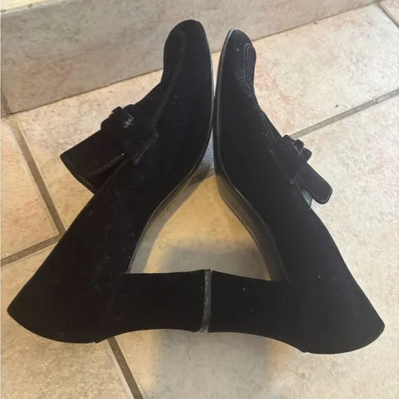 Moschino dress shoes baby doll heels logo pumps velvet y2k vintage