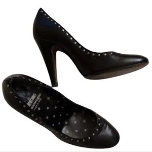 Moschino black leather heels Elegant Studded size 6.5
