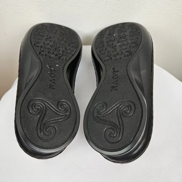 NAOT Women's Mary Janes Brown Leather Flats Shoes Size 42/L11