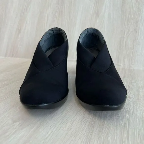 Naot Lucente Womens Size 38 US 7 Black Slip On Fabric Stretch Pumps Heels Shoes