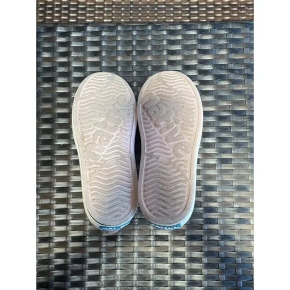 Native Jefferson Shoes junior size 4