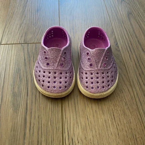 Native | Purple Sparkle girls shoes