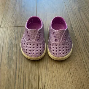 Native | Purple Sparkle girls shoes
