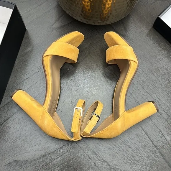 NATURALIZER Joy Dress Ankle Strap Sandals