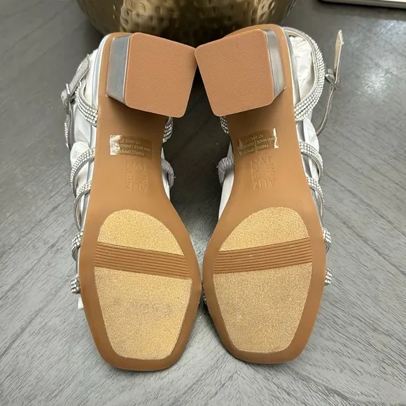 NATURALIZER Niko 2 Ankle Strap Sandals